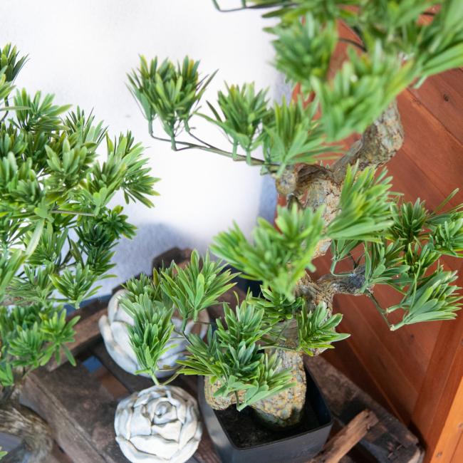 Kunstigt Bonsai Træ. Fyrretræ. 95 Cm.